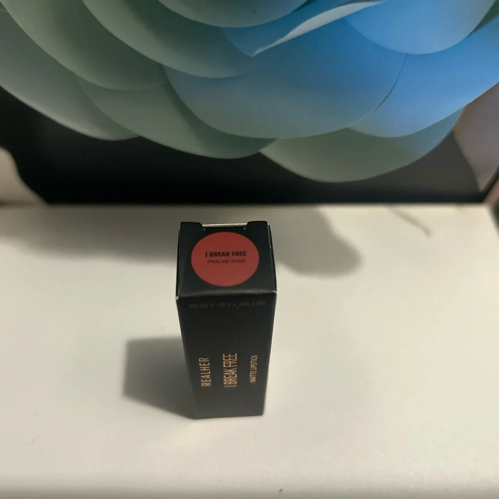 🌹 REALHER Break Free Matte Lipstick | Praline Rose | Rare & HTF
